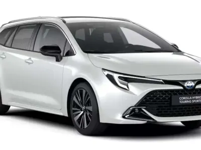 Nowe Toyota Corolla 178 KM (130 kW) 2026 Biały Kombi