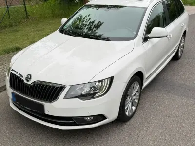 Używany Skoda Superb 140 KM (102 kW) 2014 Biały Kombi