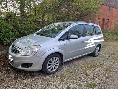 Usata Opel Zafira 140 CV (102 kW) 2009 Grigio Monovolume