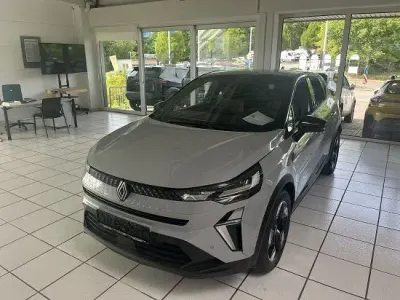 Neu Renault Captur Techno 158 PS (116 kW) 2025 Rafale grau / dach schwarz SUV