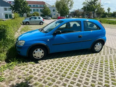 Używany Opel Corsa 75 KM (55 kW) 2004 Niebieski Hatchback