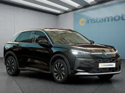 Nowe VW T-Roc Cabriolet 150 KM (110 kW) 2025 Czarny SUV