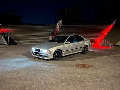 Gebraucht BMW 523 M Sport 172 PS (126 kW) 1999 Silber Limousine