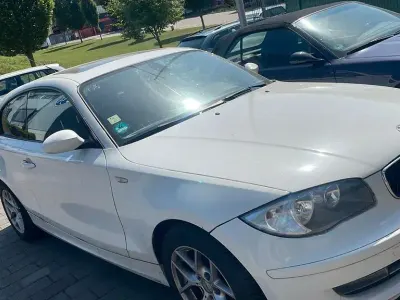 Gebraucht BMW 118 143 PS (105 kW) 2010 Weiß Kleinwagen