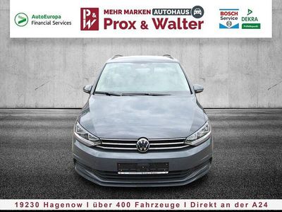 Delfingrau metallic Gebraucht 2024 VW Touran Comfortline Van / Kleinbus | 30.700 € (Fairer Preis)