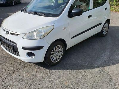 Second-hand Hyundai i10 67 CP (49 kW) 2009 Alb Hatchback