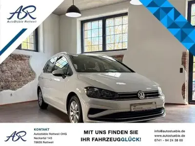 Używany VW Golf Sportsvan Comfortline 116 KM (85 kW) 2018 Biały Minivan