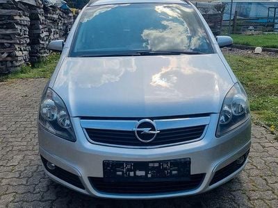 Gebraucht Opel Zafira 105 PS (77 kW) 2005 Silber Van / Kleinbus