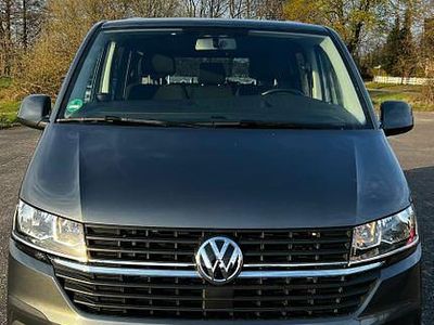 Gebraucht VW Transporter 150 PS (110 kW) 2021 Grau Van