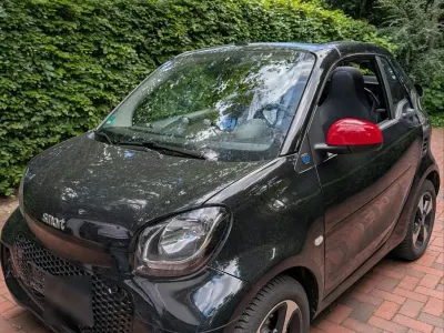 Gebraucht Smart ForTwo Electric Drive 60 kW (82 PS) 2021 Schwarz Cabrio
