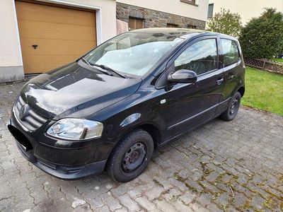 Gebraucht VW Fox 54 PS (39 kW) 2007 Schwarz Kleinwagen