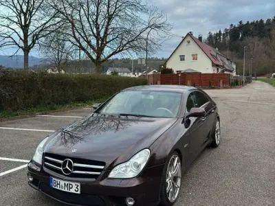 Gebraucht Mercedes CLS63 AMG AMG 514 PS (378 kW) 2009 Braun Coupé