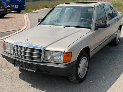 Gebraucht Mercedes 190 118 PS (86 kW) 1986 Limousine