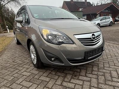 Gebraucht Opel Meriva 125 PS (91 kW) 2012 Gold Van / Kleinbus