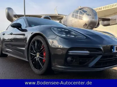 Usata Porsche Panamera Turbo 549 CV (403 kW) 2017 Grigio Berlina