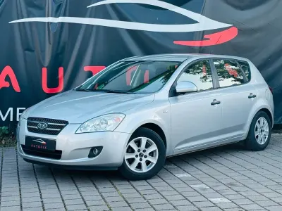 Gebraucht Kia Ceed Vision 109 PS (80 kW) 2009 Silber Kleinwagen