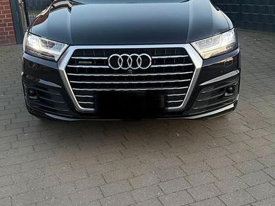 Second-hand Audi Q7 S-Line 277 CP (203 kW) 2016 Negru SUV