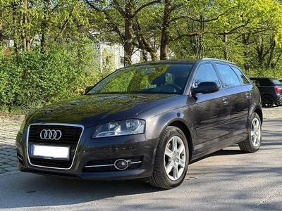 Begagnad Audi A3 Sport 125 HK (91 kW) 2012 Brun Halvkombi