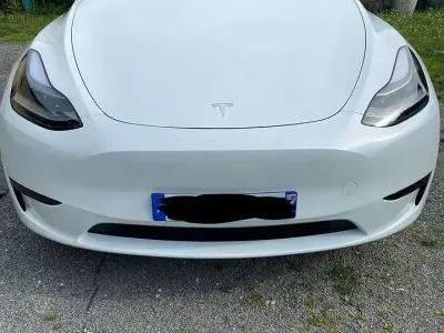 Gebraucht Tesla Model Y 119 kW (163 PS) 2024 Weiß SUV