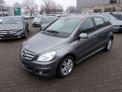 Usata Mercedes B180 116 CV (85 kW) 2010 Grigio Monovolume