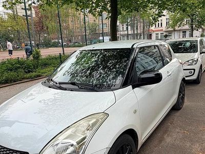 Usata Suzuki Swift 94 CV (69 kW) 2011 Bianco Utilitaria