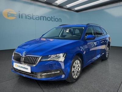 Blau Gebraucht 2022 Skoda Superb Kombi | 21.449 € (Superpreis)