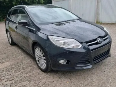 Gebraucht Ford Focus 2011 Schwarz Kombi