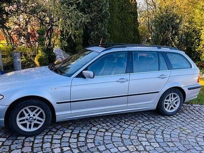 Second-hand BMW 318 Lifestyle 143 CP (105 kW) 2004 Argintiu Break