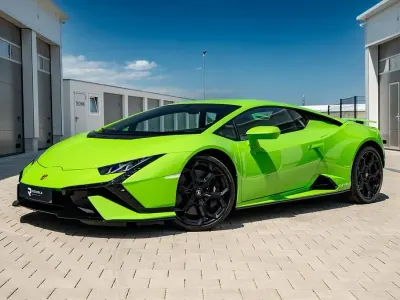 Gebraucht Lamborghini Huracán 640 PS (470 kW) 2024 Grün