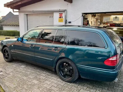Gebraucht Mercedes E240 172 PS (126 kW) 1997 Kombi