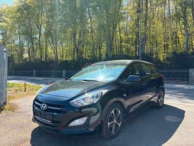 Second-hand Hyundai i30 Trend 136 CP (100 kW) 2016 Negru Break