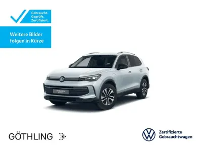 Gebraucht VW Tiguan Life 204 PS (150 kW) 2025 Oyster silver metallic SUV
