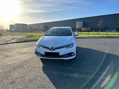 Gebraucht Toyota Auris Hybrid Edition-S 136 PS (100 kW) 2018 Weiß Limousine