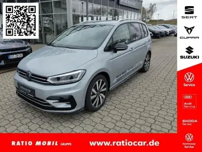 Neu VW Touran Comfortline 150 PS (110 kW) 2026 Silber Van / Kleinbus