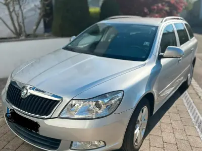 Gebraucht Skoda Octavia 122 PS (89 kW) 2009 Grau Kombi