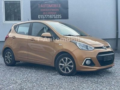 Gebraucht Hyundai i10 YES! 67 PS (49 kW) 2015 Gold Kleinwagen