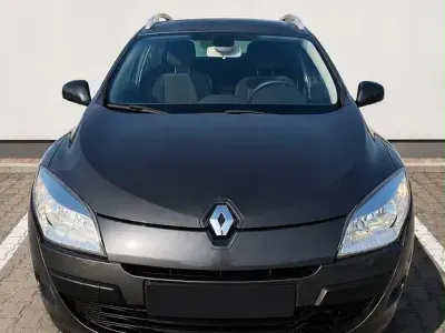 Gebraucht Renault Mégane III Dynamique 140 PS (102 kW) 2009 Grau Limousine