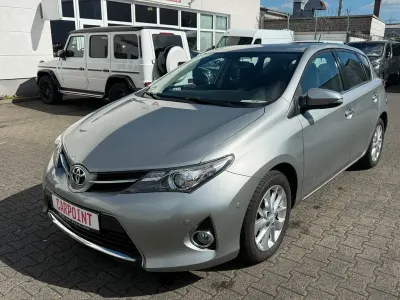 Brugt Toyota Auris Edition 132 HK (97 kW) 2013 Grå Sedan