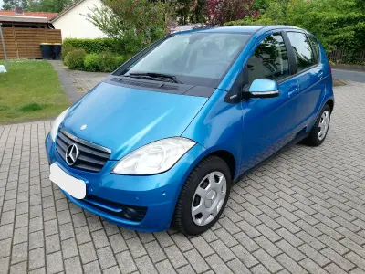 Używany Mercedes A170 115 KM (84 kW) 2009 Niebieski Hatchback