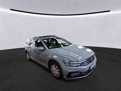 Second-hand VW Passat R-line 200 CP (147 kW) 2022 Gri Break
