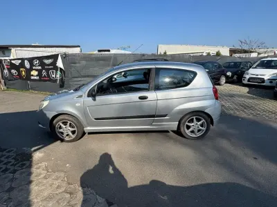 Gebraucht Chevrolet Aveo 84 PS (61 kW) 2009 Silber Kleinwagen