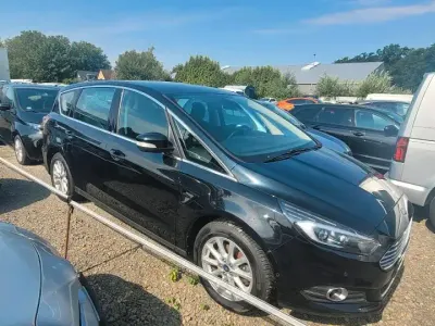 Gebraucht Ford S-MAX S 179 PS (131 kW) 2017 Schwarz Van / Kleinbus