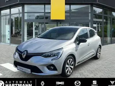 Gebraucht Renault Clio V Equilibre 67 PS (49 kW) 2023 Grau Kleinwagen