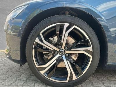 Usata Volvo V60 Core 197 CV (144 kW) 2025 Blu Station wagon