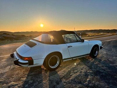 Weiß Gebraucht 1983 Porsche 911SC Cabrio | 64.500 €