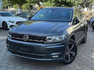 Grau Gebraucht 2017 VW Tiguan Highline SUV | 21.000 € (Fairer Preis)