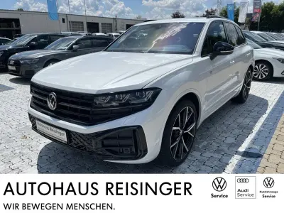 Gebraucht VW Touareg R-line 286 PS (210 kW) 2025 Oryxweiß perlmutteffekt SUV