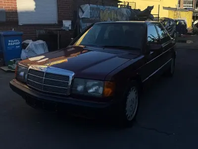 Gebraucht Mercedes 190 Edition 109 PS (80 kW) 1992 Rot Limousine