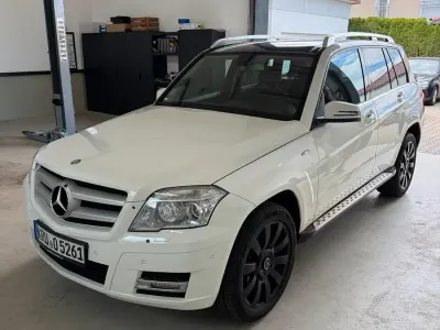 Gebraucht Mercedes GLK250 204 PS (150 kW) 2011 Weiß SUV