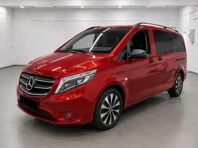 Gebraucht Mercedes Vito Edition 190 PS (139 kW) 2020 Rot Van